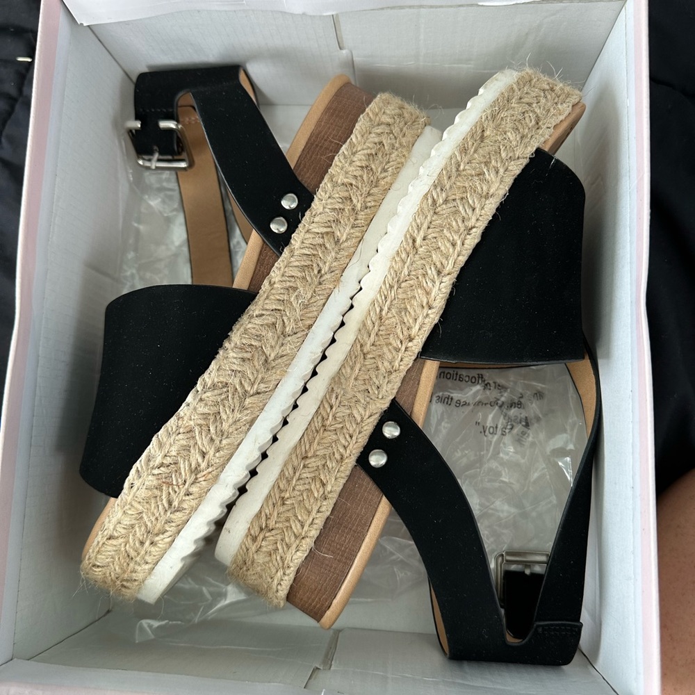 Black Sandals